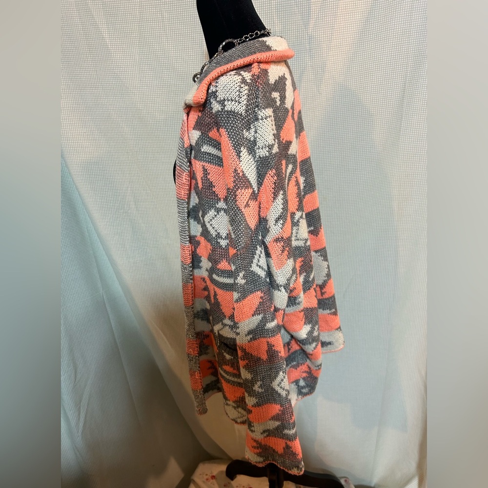 Geometric Patterned Cardigan - Picture 6 of 6